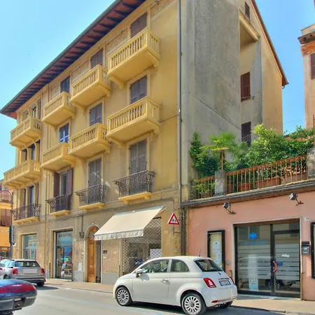 La Mansardina Di Santa By Pathos Hospitality