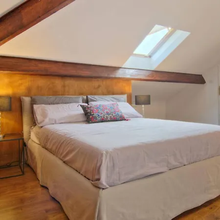 La Mansardina Di Santa By Pathos Hospitality *