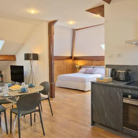 La Mansardina Di Santa By Pathos Hospitality